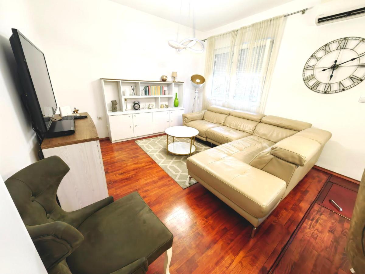 Luxury Apartment Podgorica Exteriör bild
