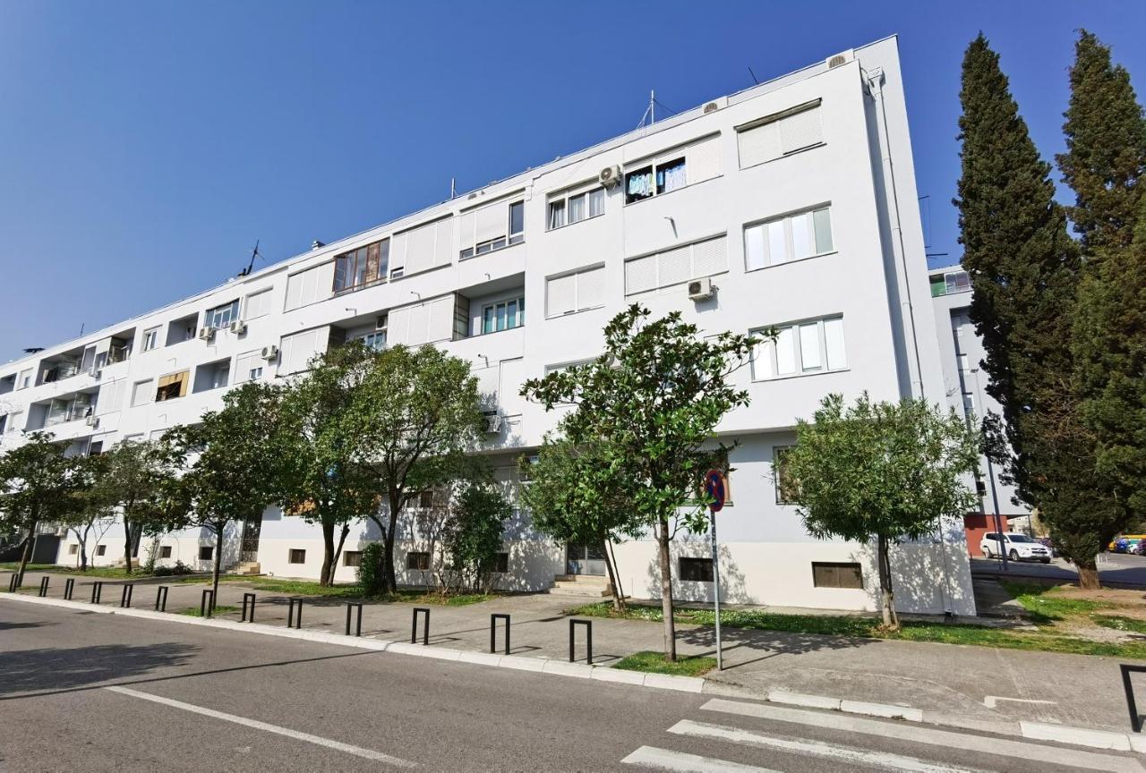 Luxury Apartment Podgorica Exteriör bild